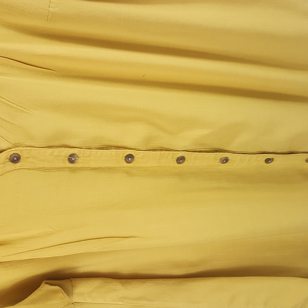 Torrid, Women's Maze Yellow Lace, Elastic Short Sleeves, Button Down, SZ 2 - Picture 9 of 10